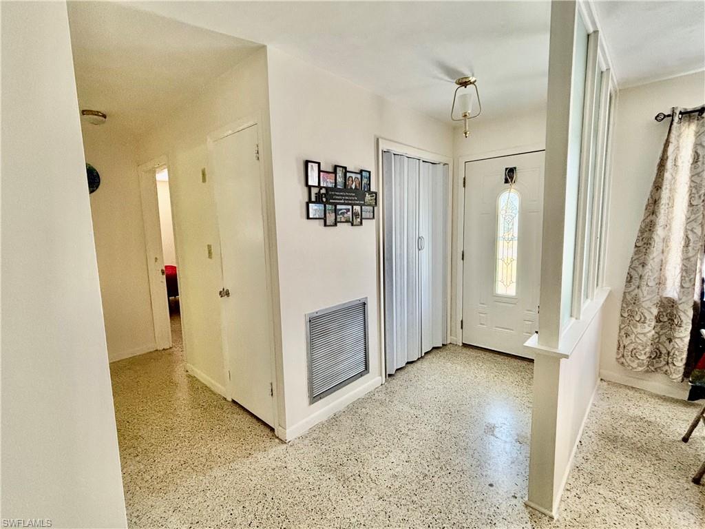 WILLOW LAKE - Residential