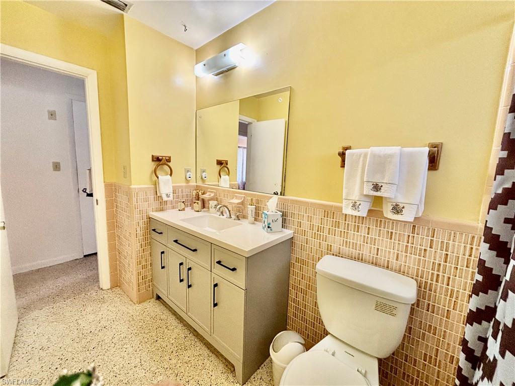 WILLOW LAKE - Residential