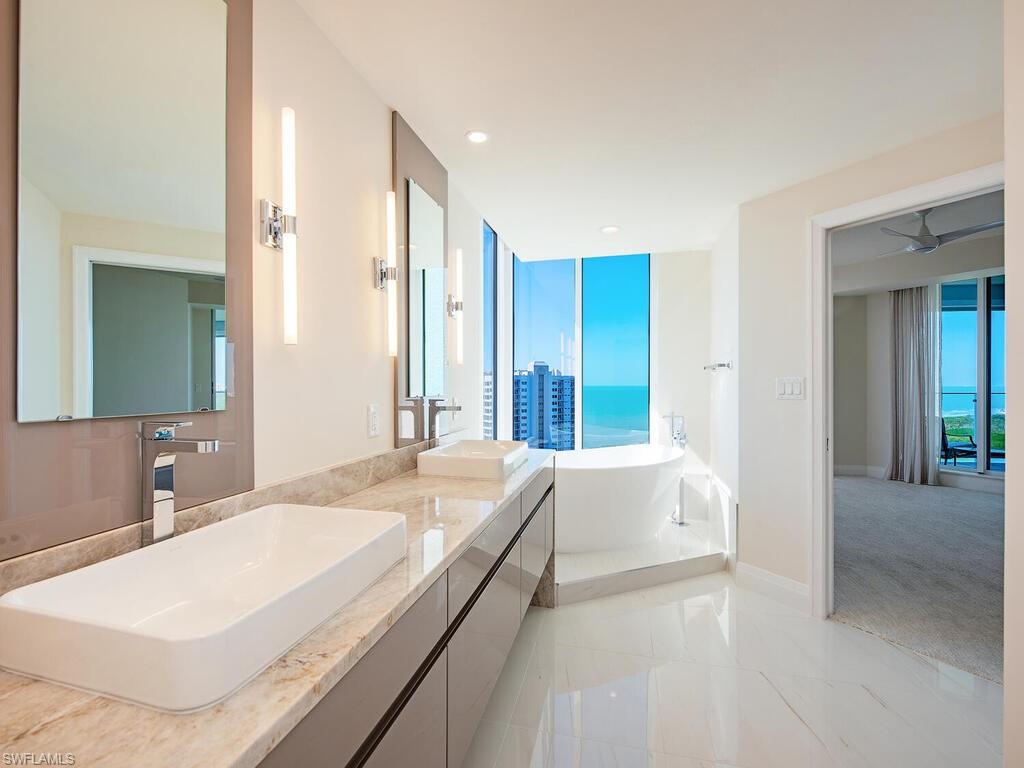 BAYPOINTE AT NAPLES CAY - Residential