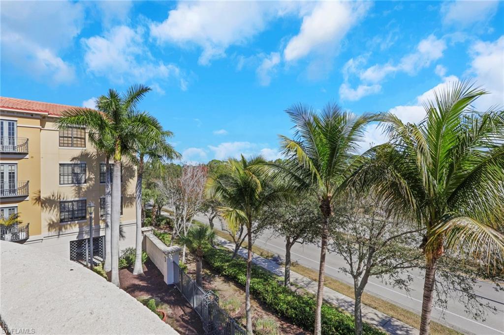 THE RESIDENCES AT COCONUT POINT - Residential