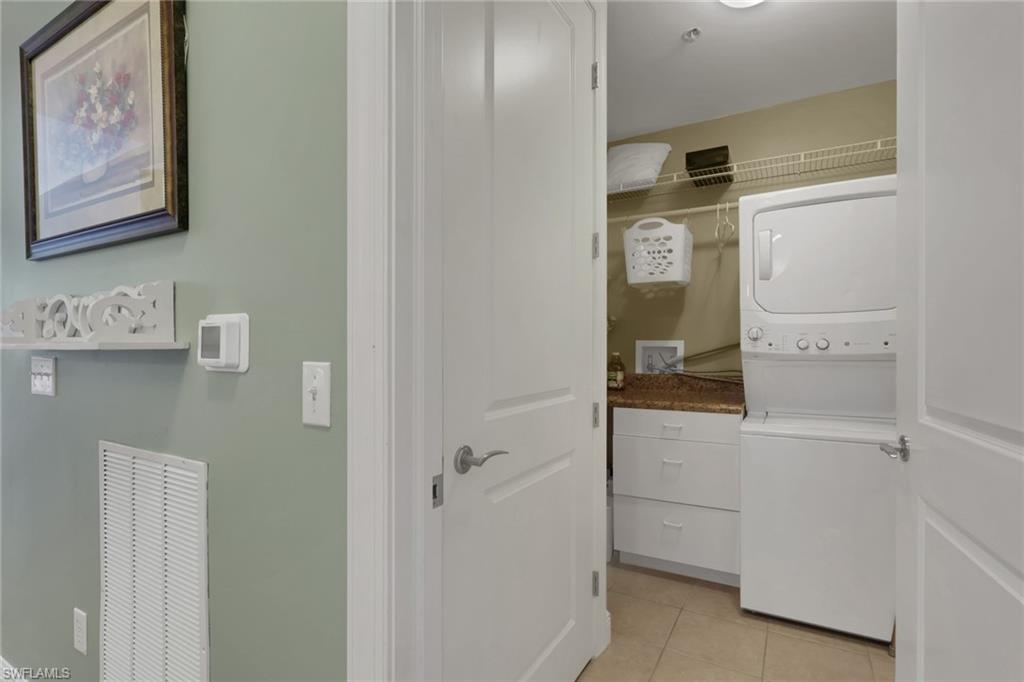 THE RESIDENCES AT COCONUT POINT - Residential