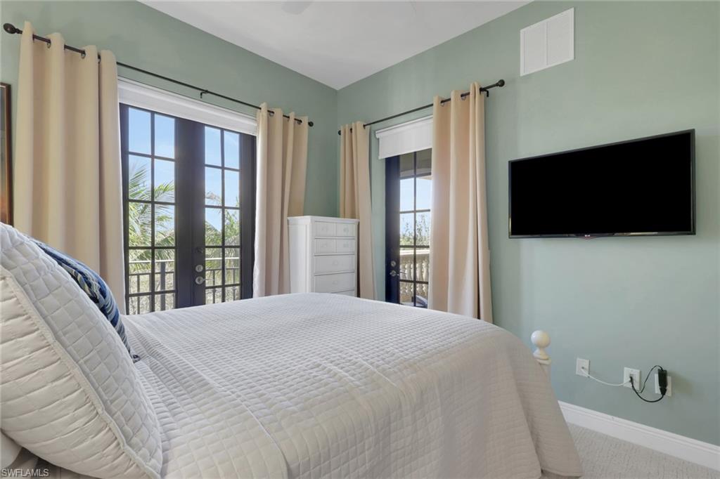 THE RESIDENCES AT COCONUT POINT - Residential