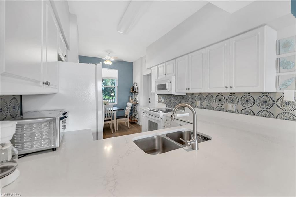 CYPRESS WOODS GOLF + COUNTRY CLUB - Residential