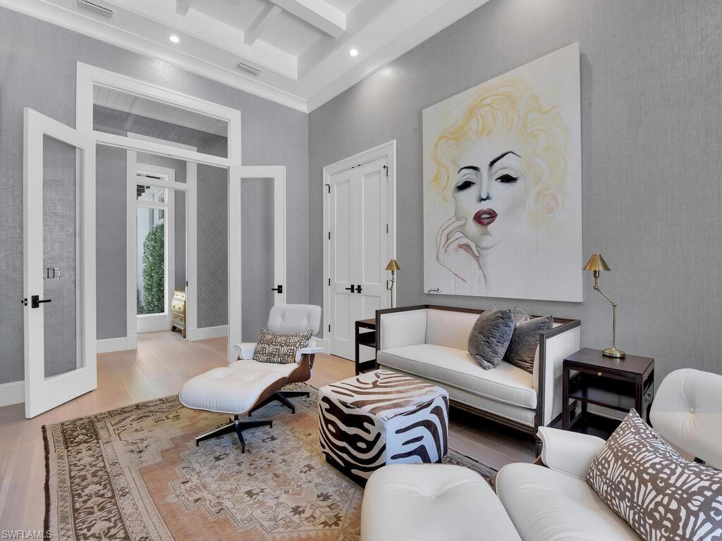 PELICAN BAY WOODS - Residential