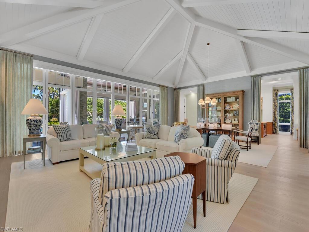 PELICAN BAY WOODS - Residential