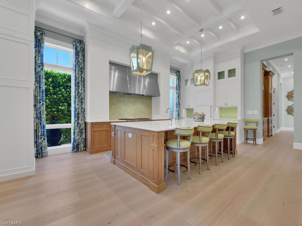 PELICAN BAY WOODS - Residential