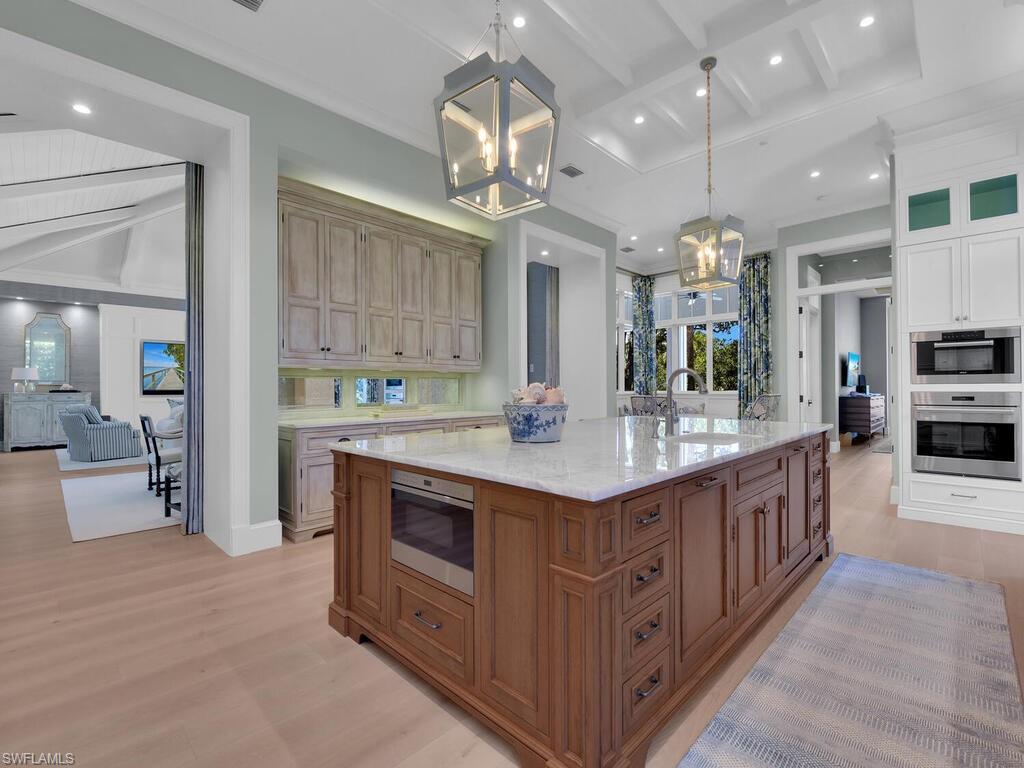 PELICAN BAY WOODS - Residential