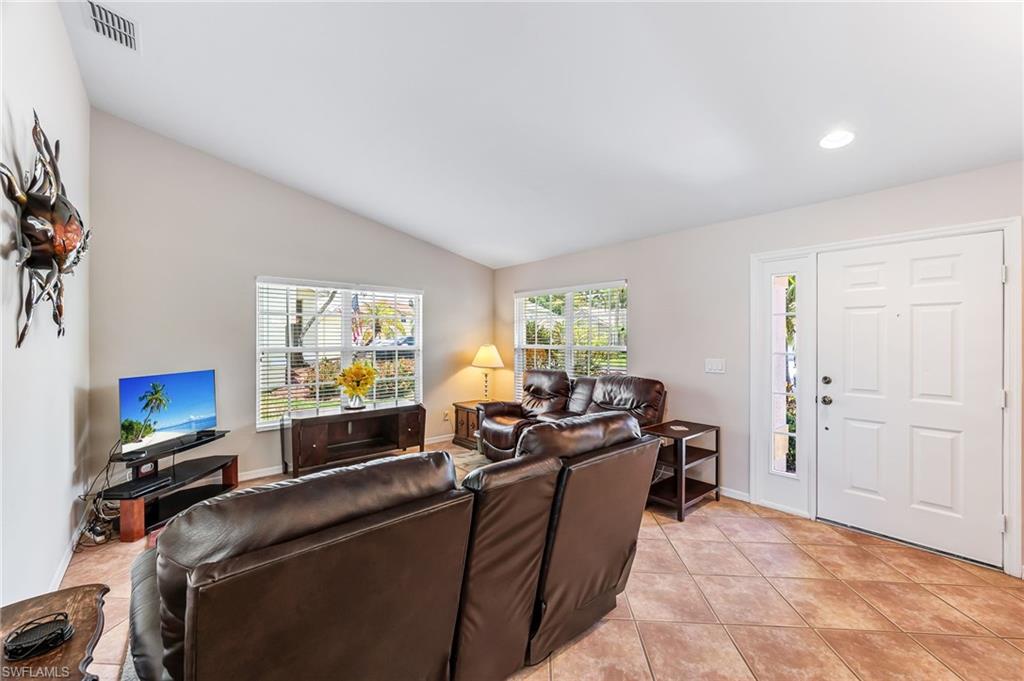 COLONY POINTE - Residential