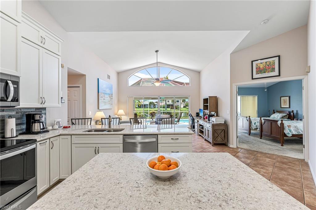 COLONY POINTE - Residential