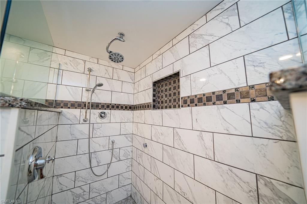 PUNTA GORDA - Residential