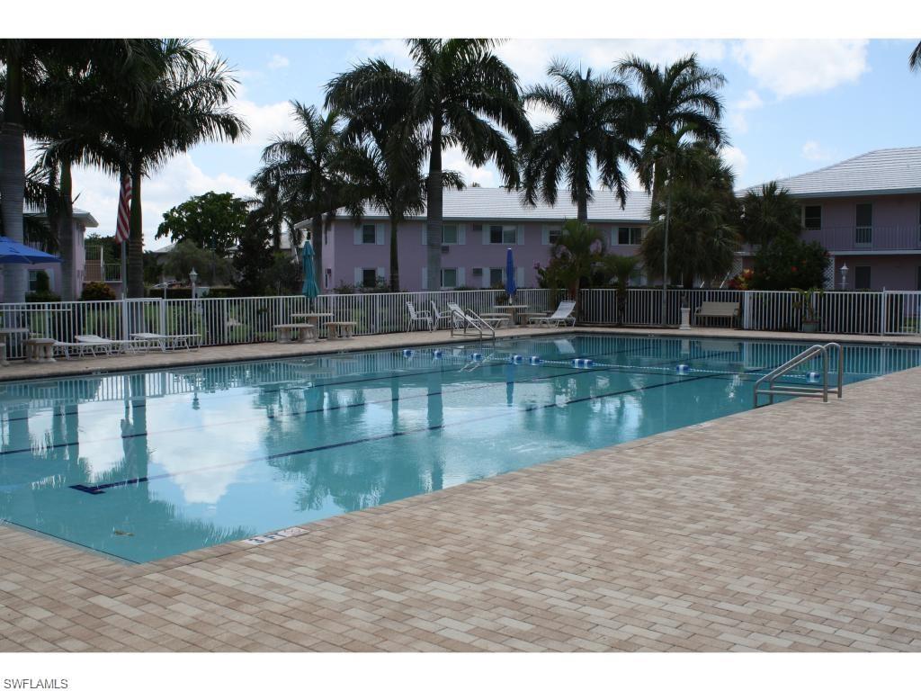 SEABREEZE CONDO - Residential