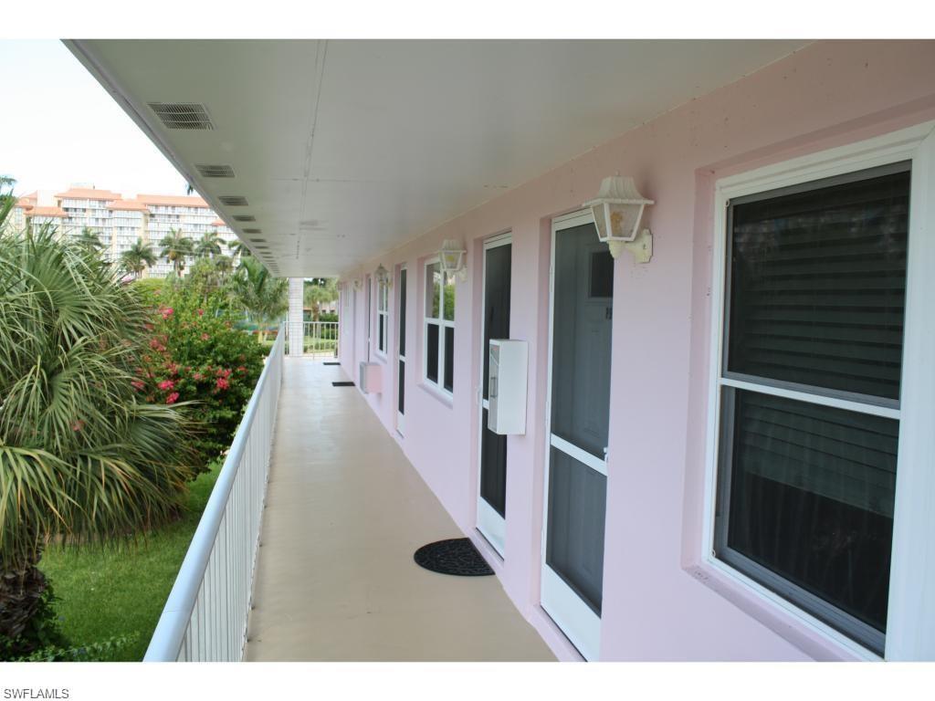 SEABREEZE CONDO - Residential
