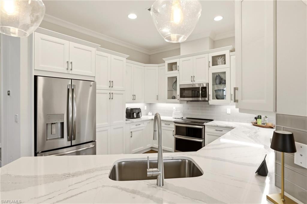 ISLES OF COLLIER PRESERVE - Residential