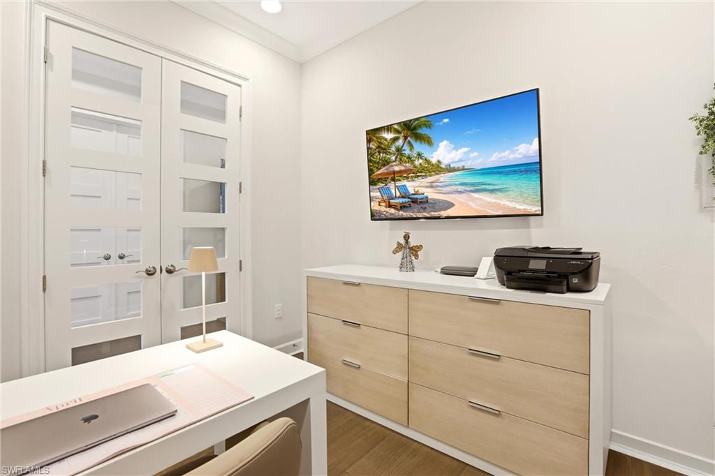 ISLES OF COLLIER PRESERVE - Residential