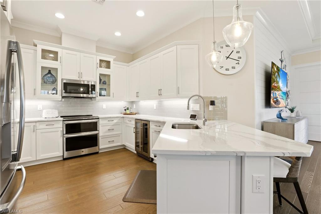 ISLES OF COLLIER PRESERVE - Residential