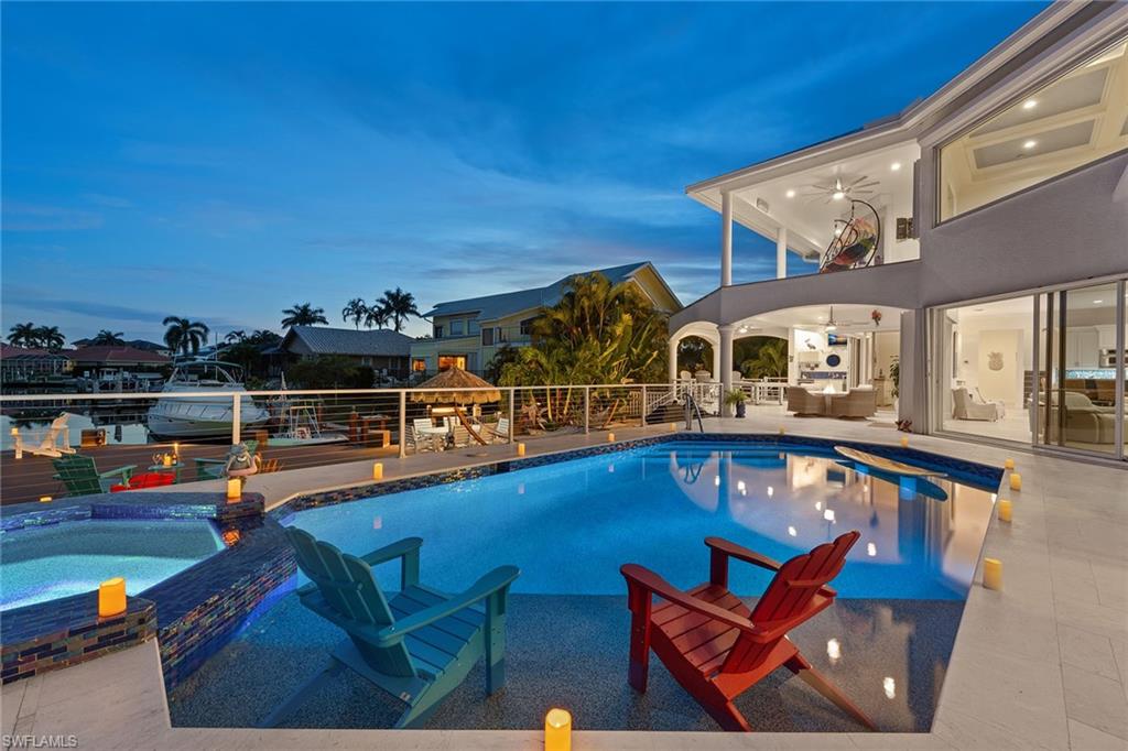 MARCO BEACH - Residential