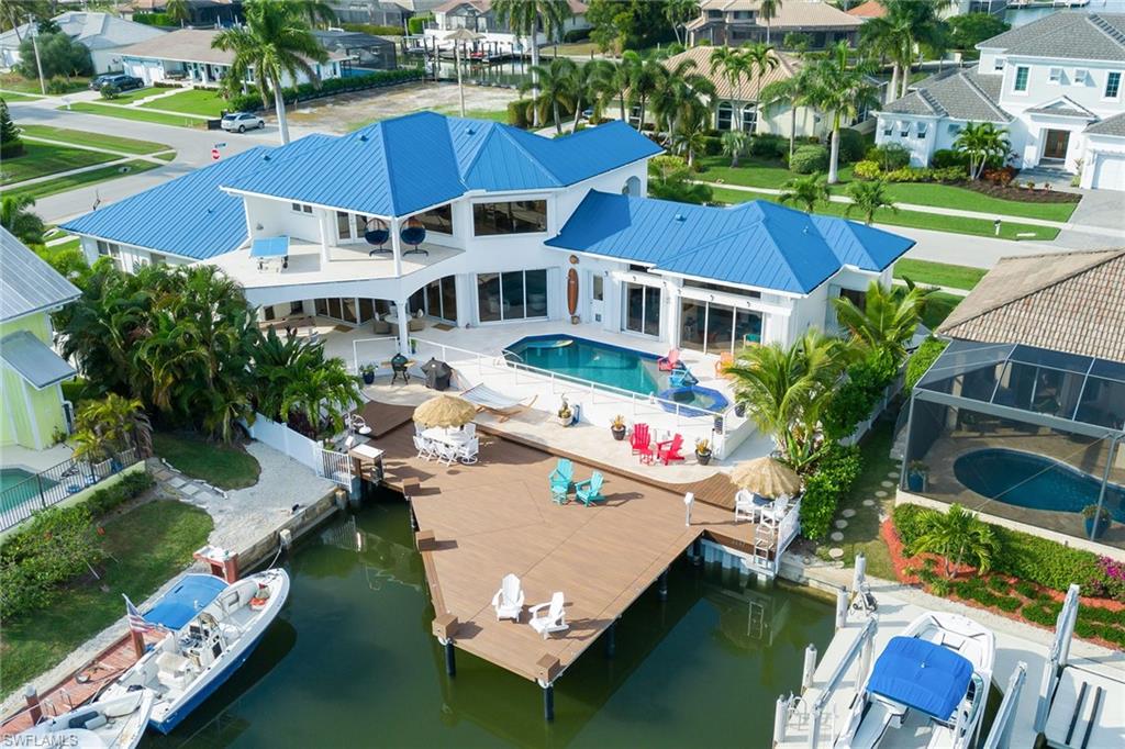 MARCO BEACH - Residential