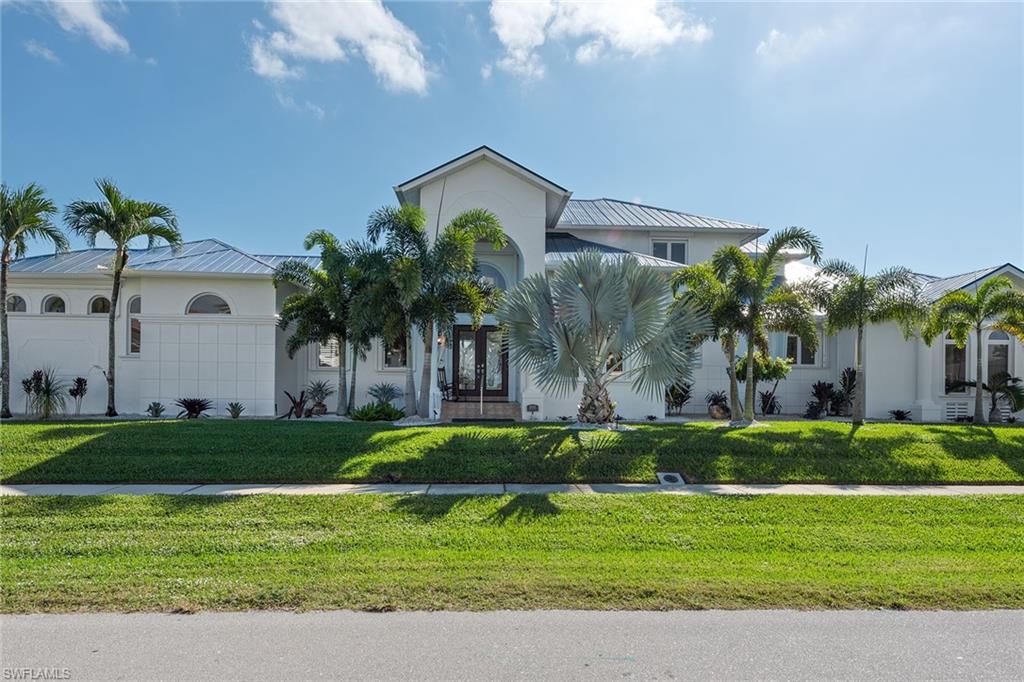 MARCO BEACH - Residential