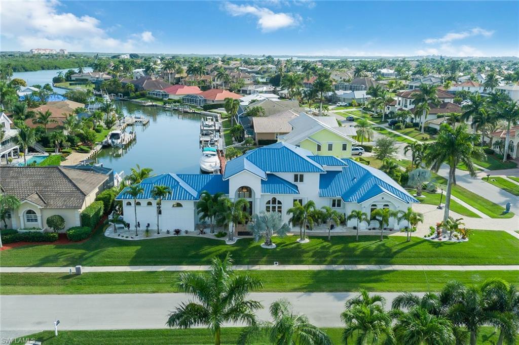 MARCO BEACH - Residential