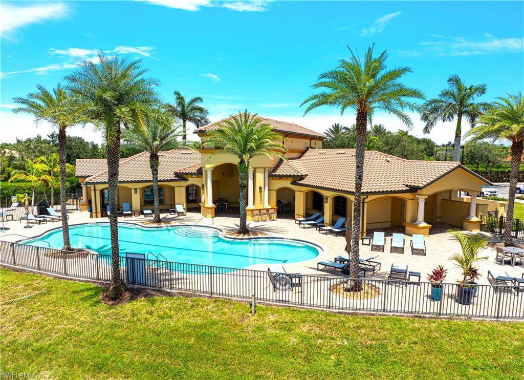 BONITA LAKES - Residential