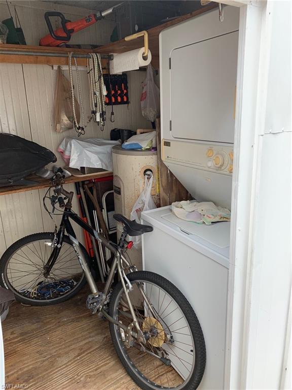 IMPERIAL WILDERNESS - Land