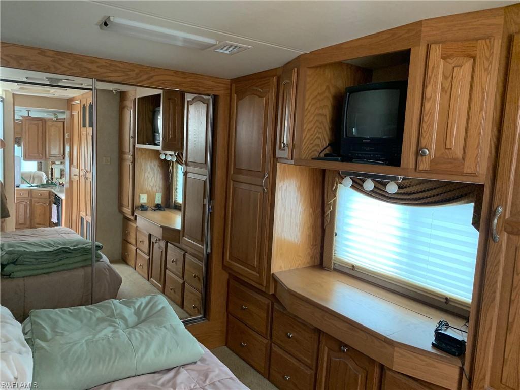 IMPERIAL WILDERNESS - Land