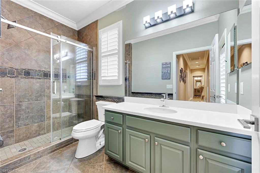 VALENCIA LAKES - Residential