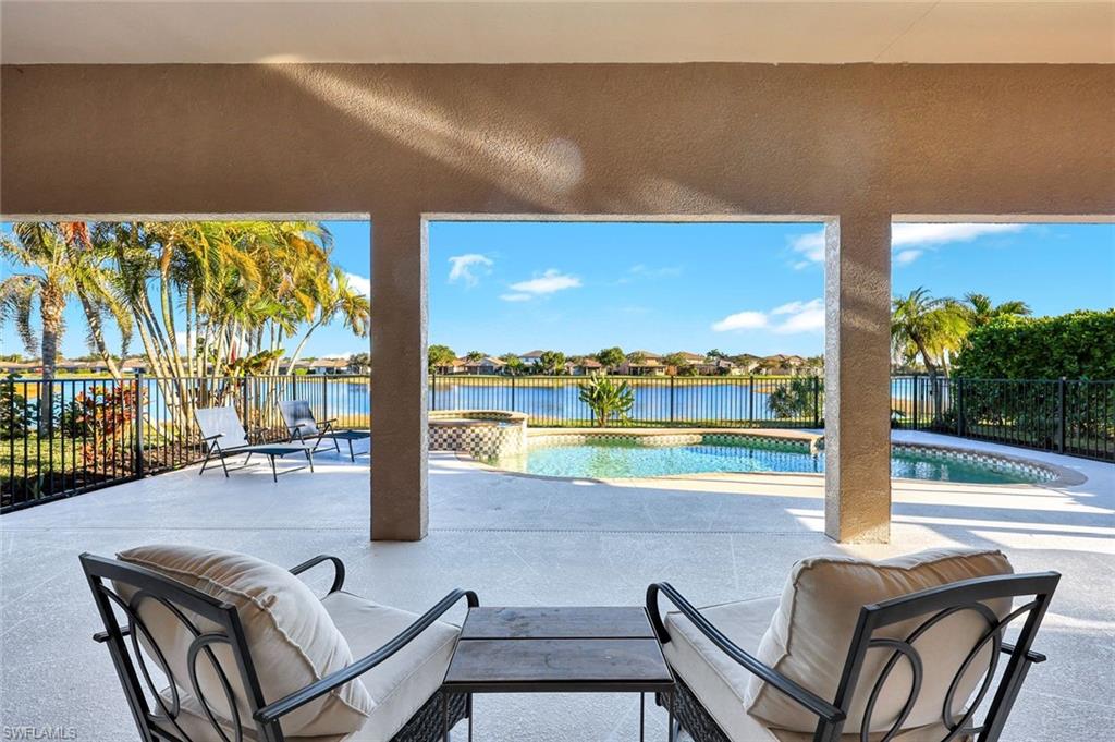 VALENCIA LAKES - Residential