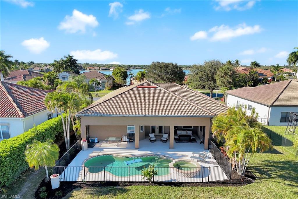 VALENCIA LAKES - Residential