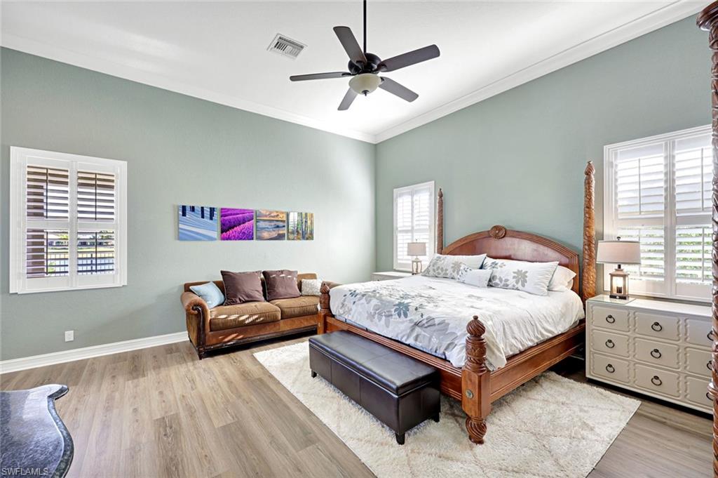 VALENCIA LAKES - Residential