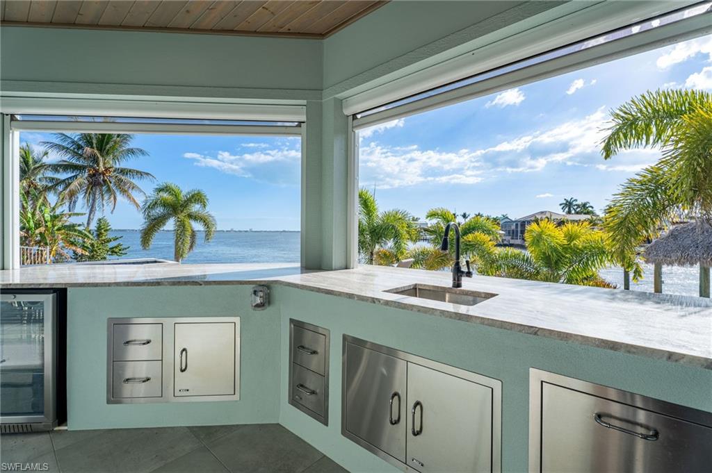 YACHT CLUB - Residential