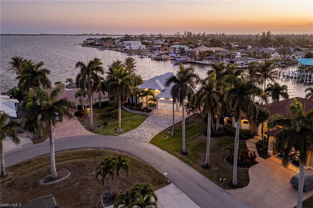 YACHT CLUB - Residential