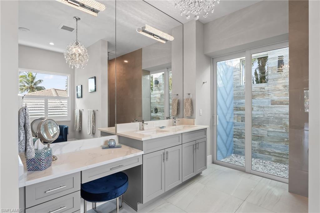 YACHT CLUB - Residential