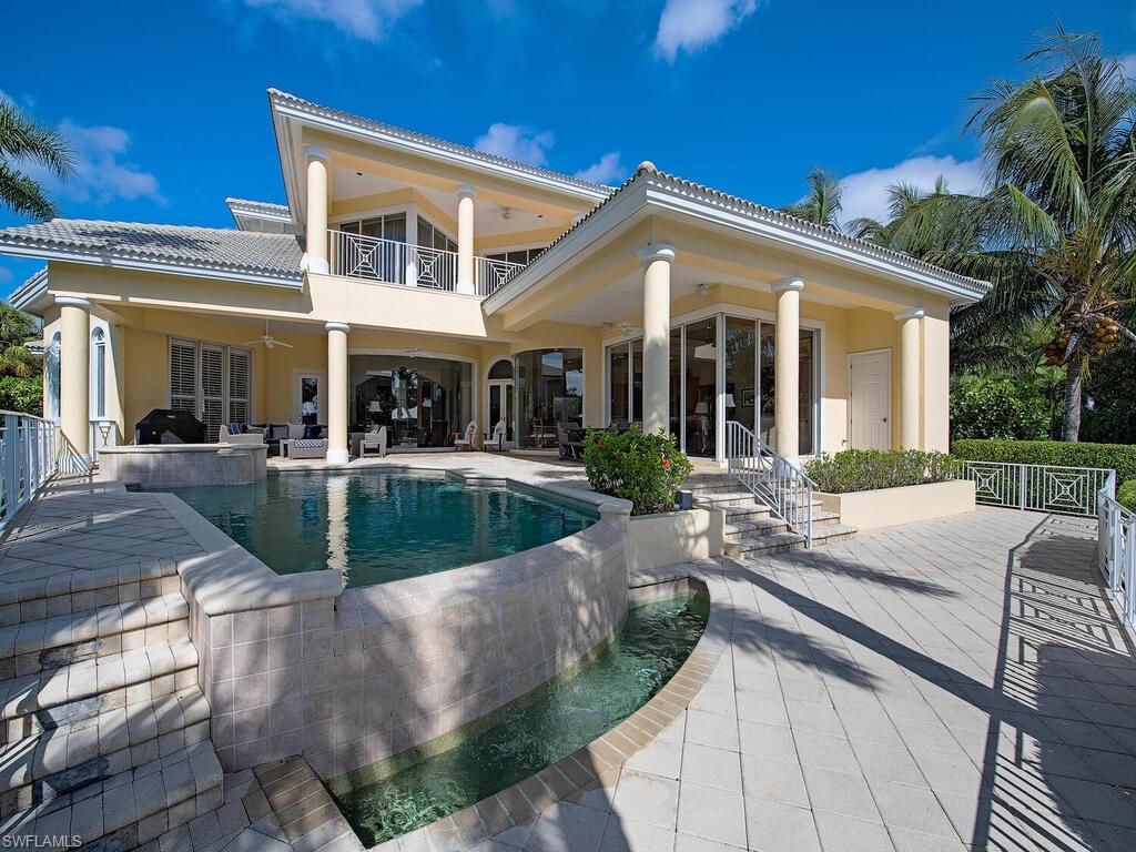 AQUALANE SHORES - Residential