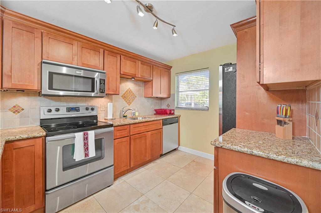 SANDY CIRCLE CONDO - Residential