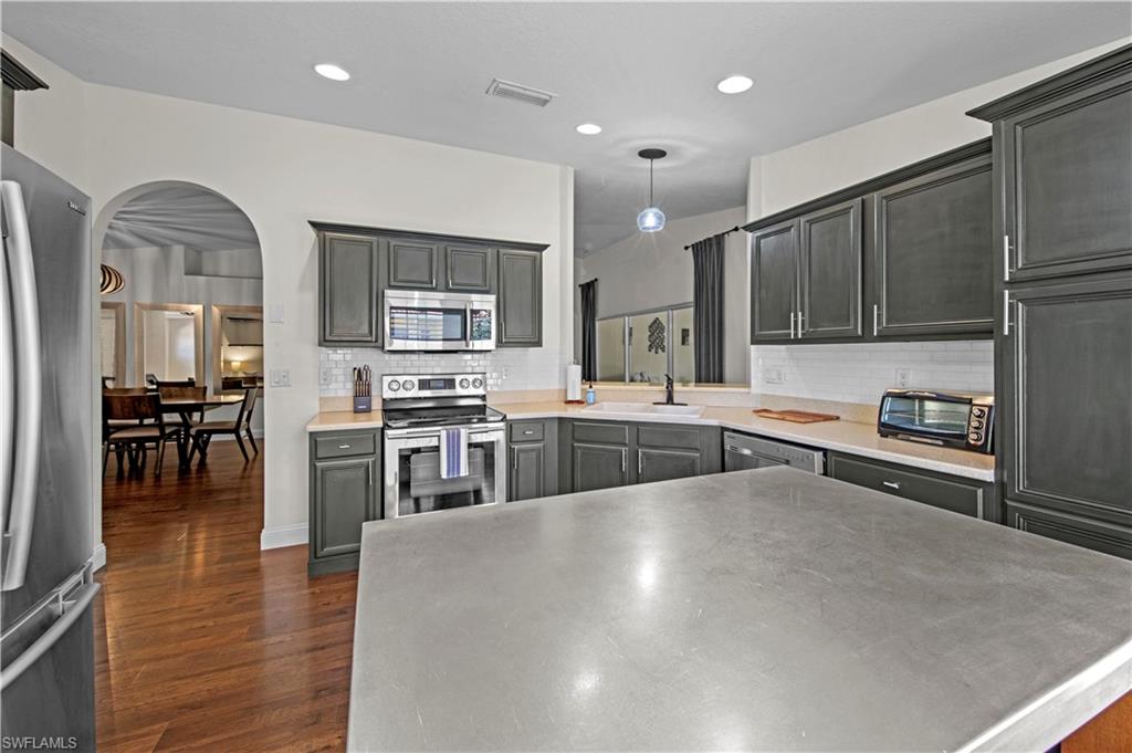 COCONUT SHORES - Residential