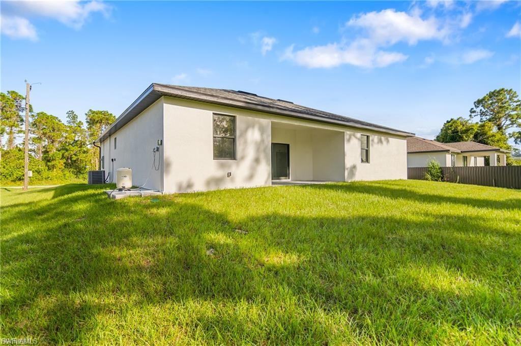 LEHIGH ACRES - Residential