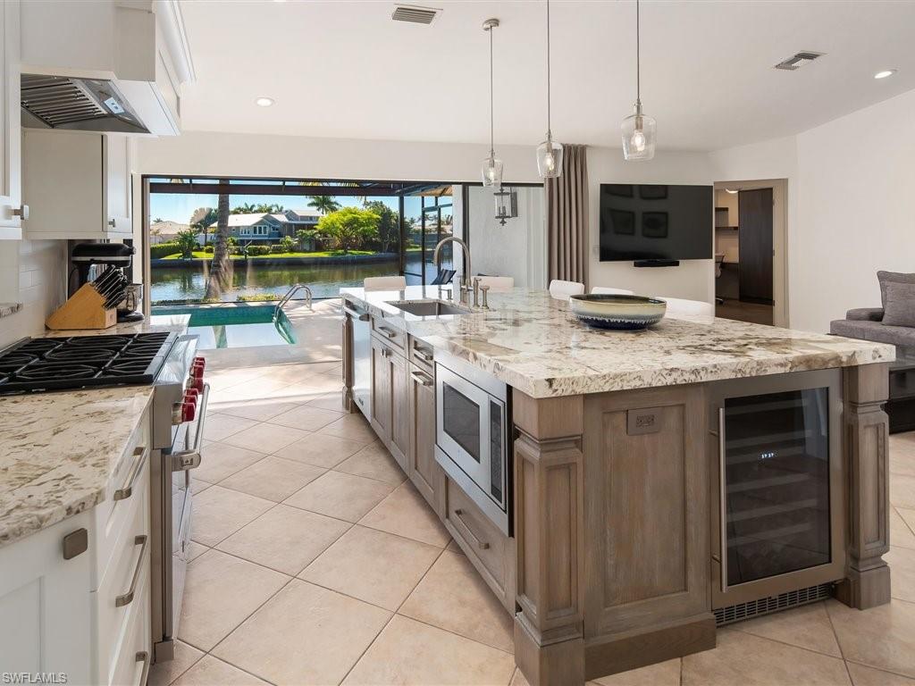 MARCO ISLAND - Residential