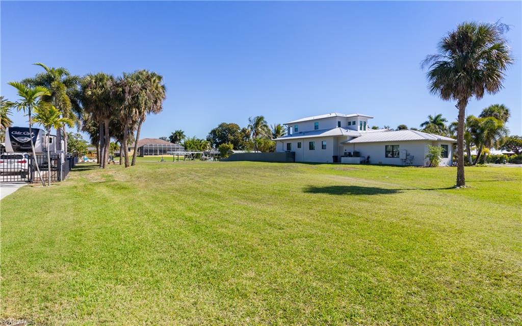 FORT MYERS GULF ACRES - Land