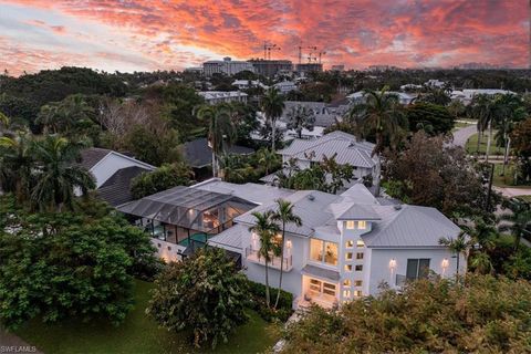 367 5th AVE N NAPLES FL 34102