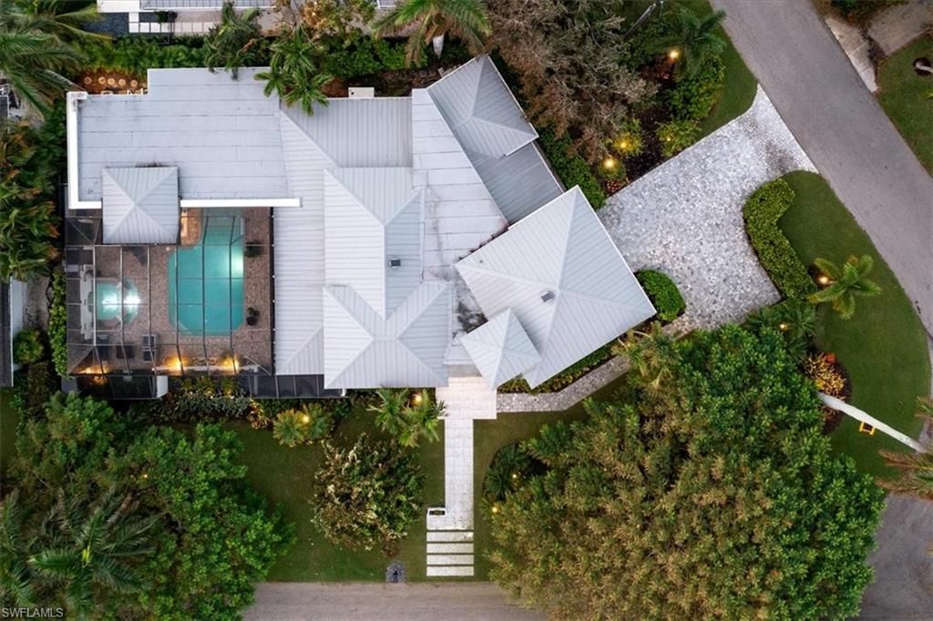 Photo of 367 5th AVE N, NAPLES, FL 34102 (MLS # 225070286)