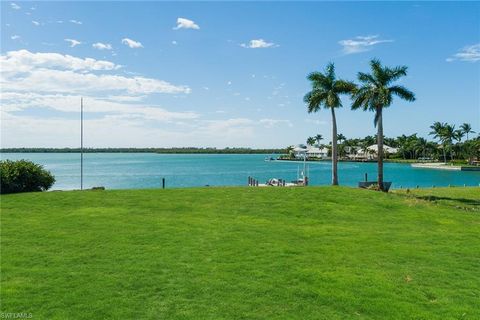 1028 W Inlet DR MARCO ISLAND FL 34145