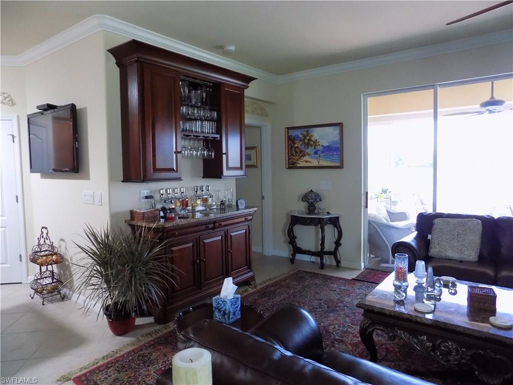 OLYMPIA POINTE - Residential