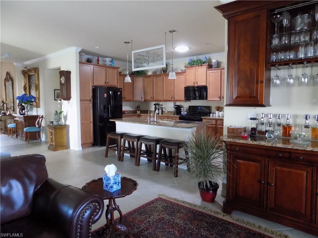 OLYMPIA POINTE - Residential