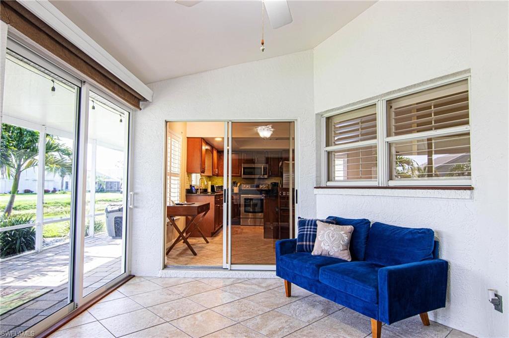 SABAL SPRINGS GOLF AND RACQUET CLUB - Residential