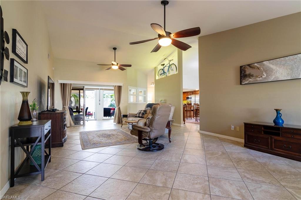 SABAL SPRINGS GOLF AND RACQUET CLUB - Residential