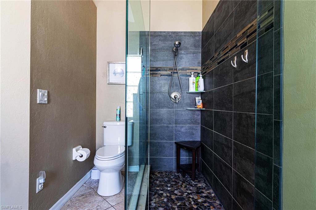 SABAL SPRINGS GOLF AND RACQUET CLUB - Residential