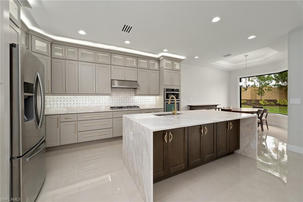 BONITA LAKES - Residential