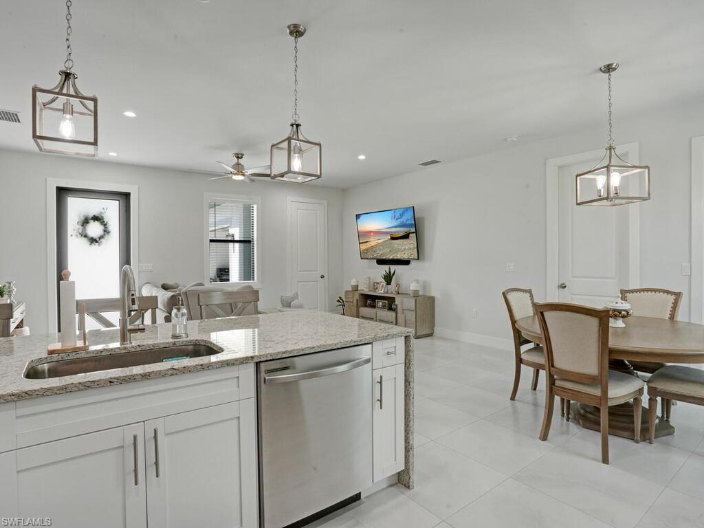 GOLDEN GATE ESTATES - Residential