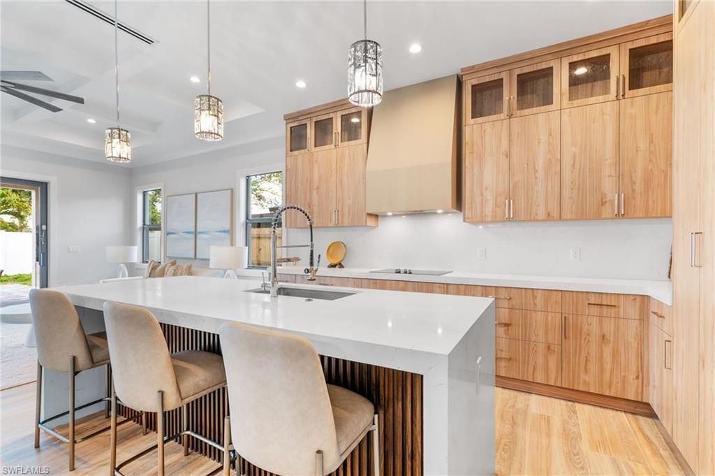 Photo of 653 107th AVE N, NAPLES, FL 34108 (MLS # 226009928)